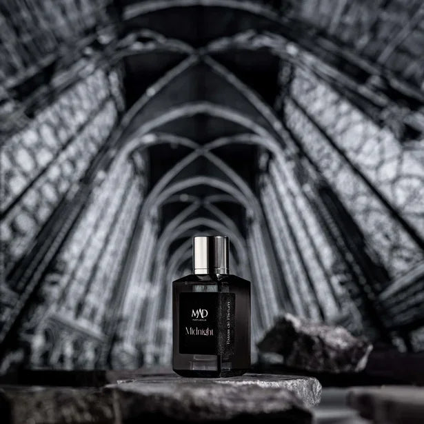 Mad Midnight 100 ml Unisex - בושם שנולד מתוך דממת הלילה